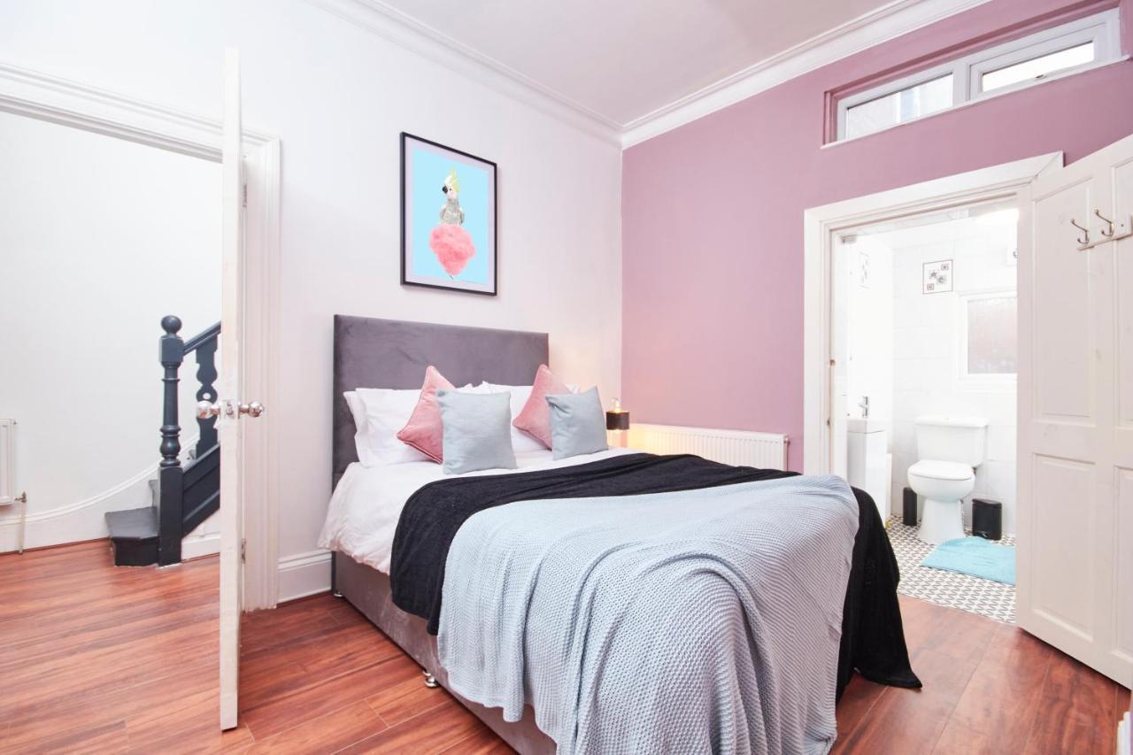 5 Bed House In Leamington Spa Perfect For Contractors With 7 Beds By Purestay - 14 Night Min! المظهر الخارجي الصورة