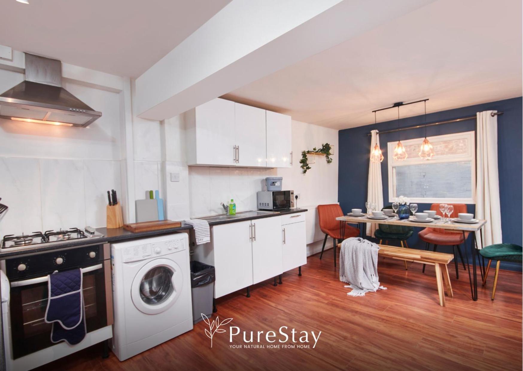 5 Bed House In Leamington Spa Perfect For Contractors With 7 Beds By Purestay - 14 Night Min! المظهر الخارجي الصورة