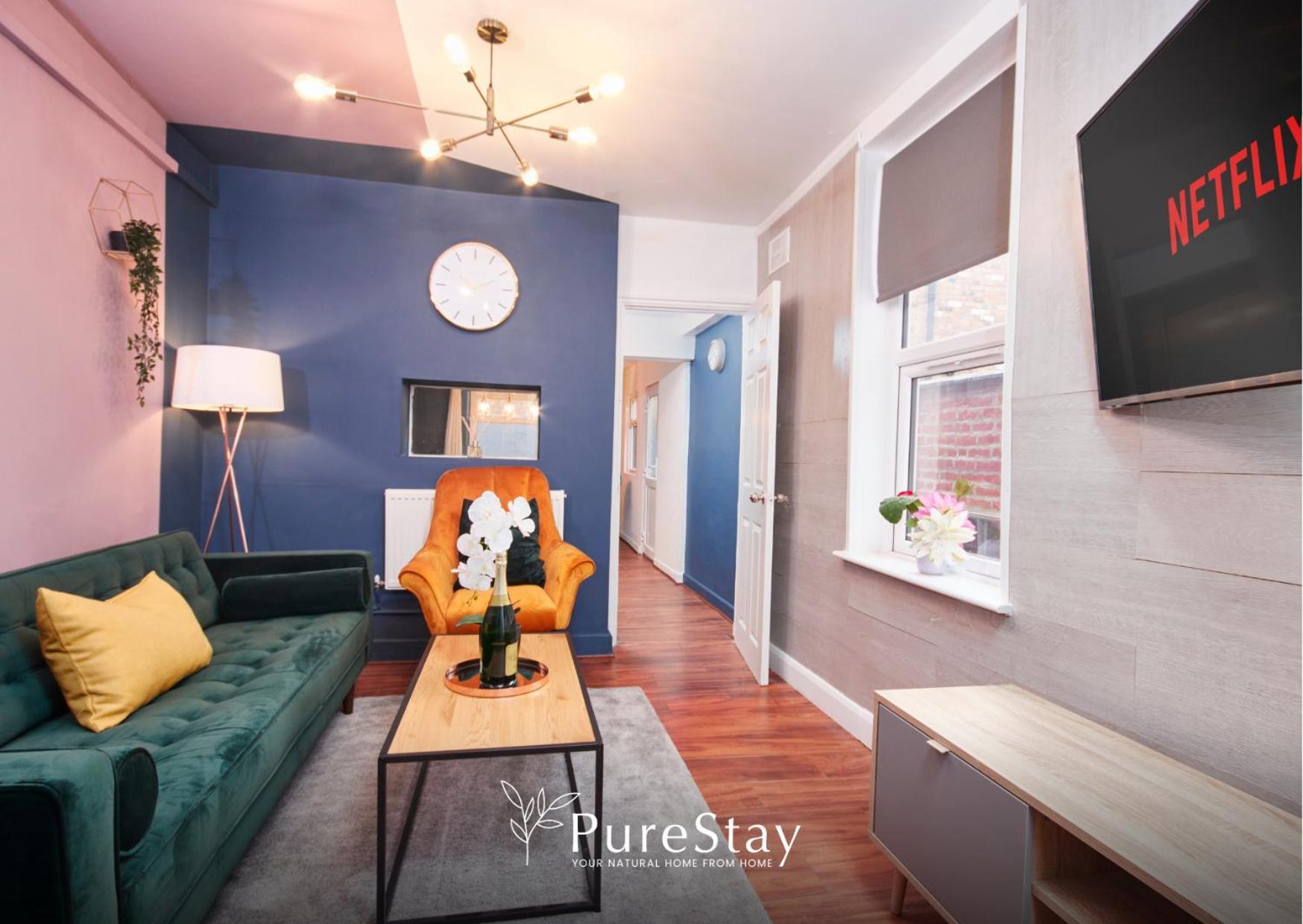 5 Bed House In Leamington Spa Perfect For Contractors With 7 Beds By Purestay - 14 Night Min! المظهر الخارجي الصورة